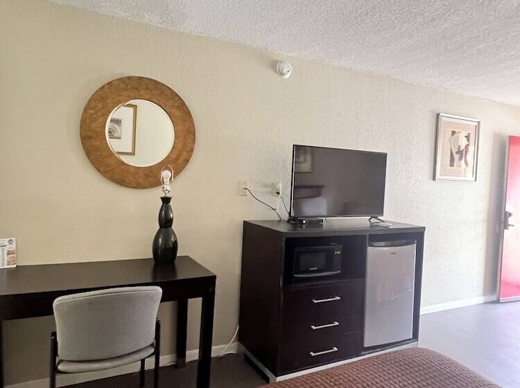 فندق على الطريق Americas Best Value Inn Edna