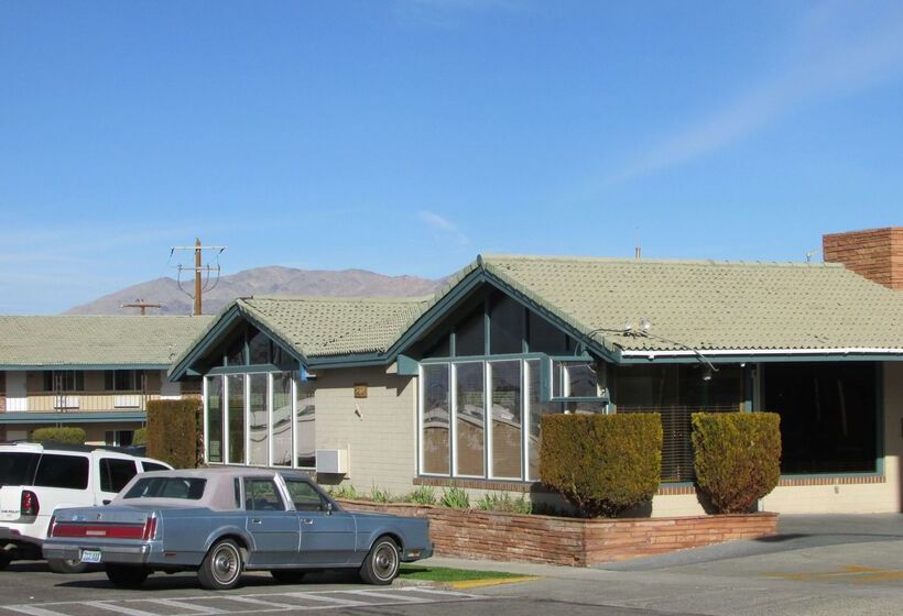 منتجع Travelodge By Wyndham Hawthorne