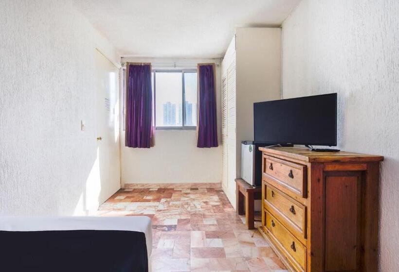 הוסטל Capital O Farallon Inn, Cancún