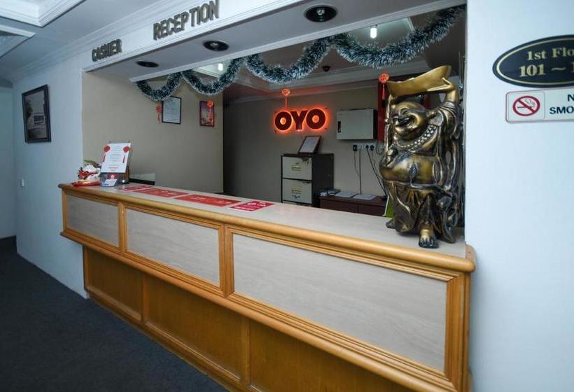 הוסטל Metro Inn