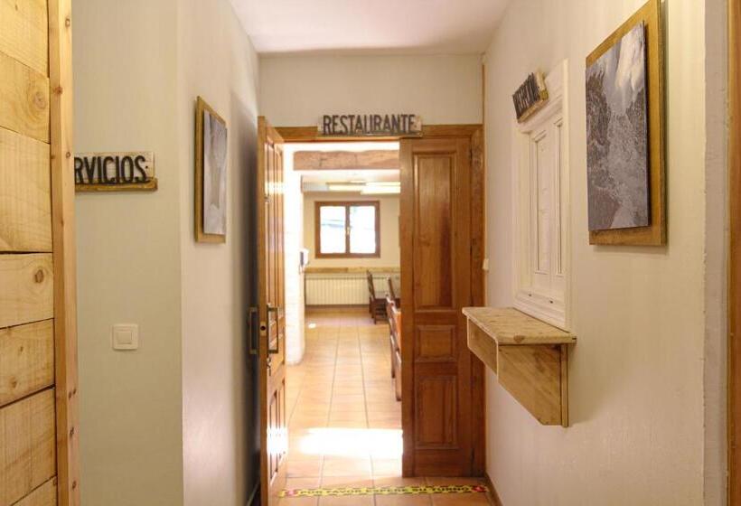 הוסטל Refugio De Bujaruelo