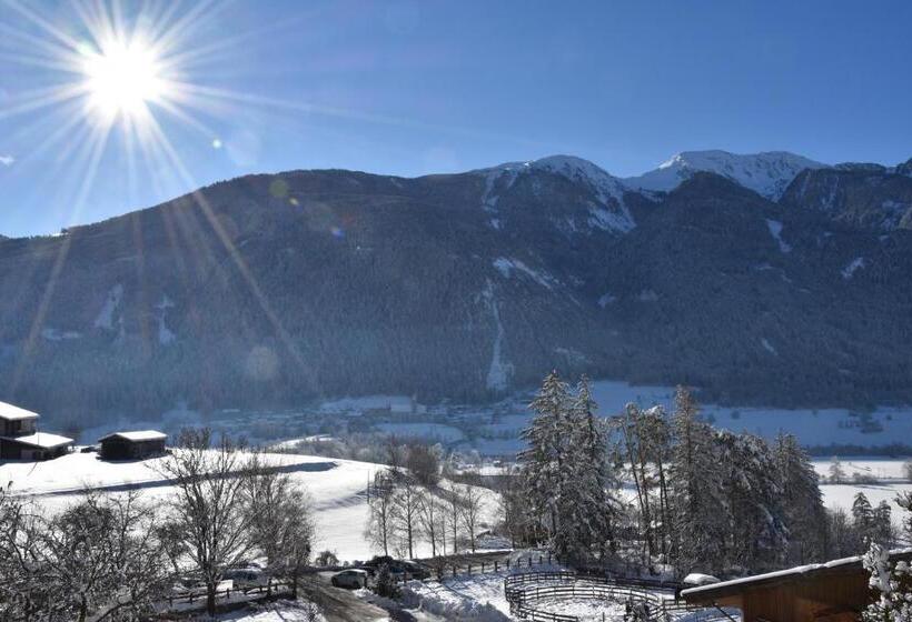 בית מלון כפרי Chalet & Appartement Zingerlehof Trens