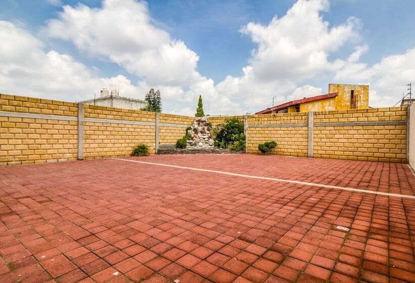 فندق Familiar Tollan