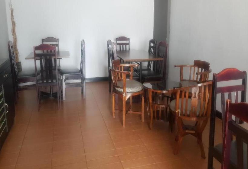 בית מלון כפרי K77