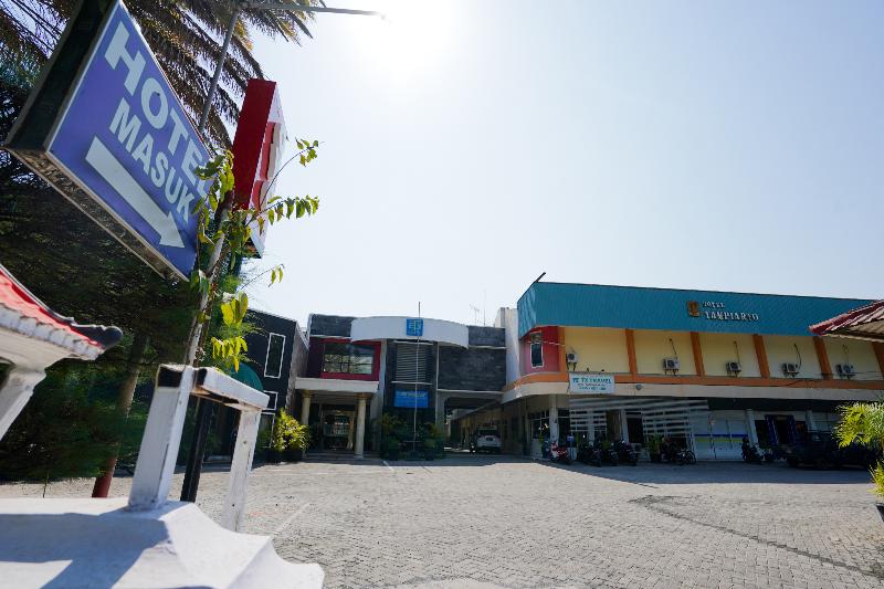 בית מלון כפרי Oyo 1652  Tampiarto