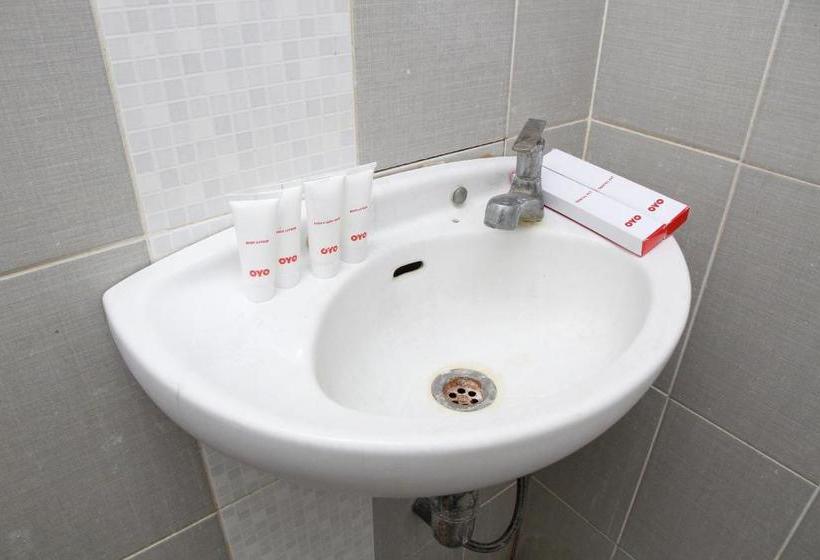 Отель Oyo 1656 Parama Su