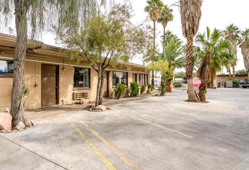 مُتل Las Vegas Oasis