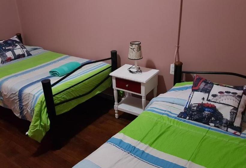 פנסיון Hostal Viajeros