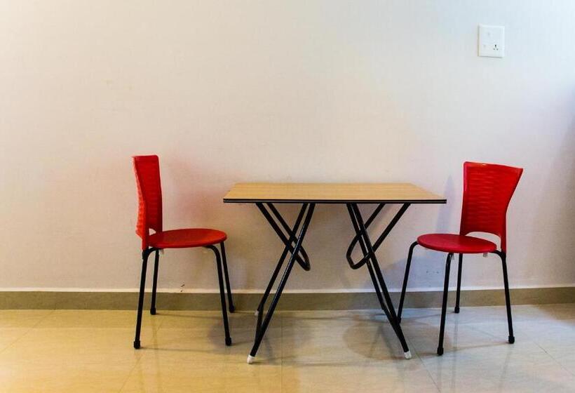 Pensionat Lazy Frog Guest House