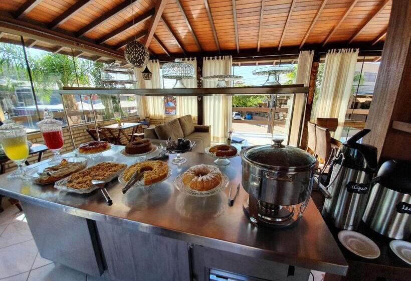 پانسیون Pousada Maunaloa