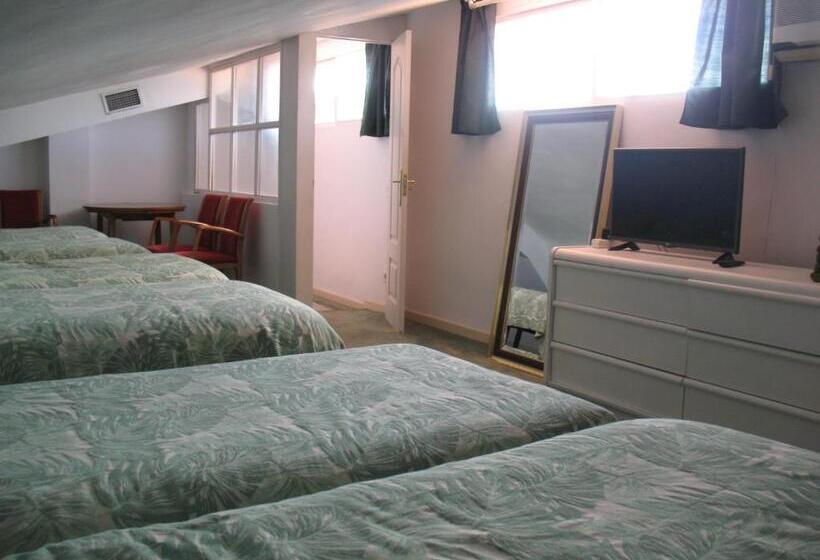 ペンション Residencial Playa Lisa