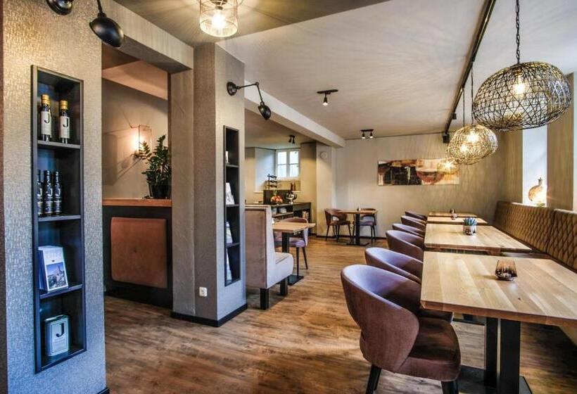 膳宿费 Warsberger Weinhof   Hotel & Weinwirtschaft