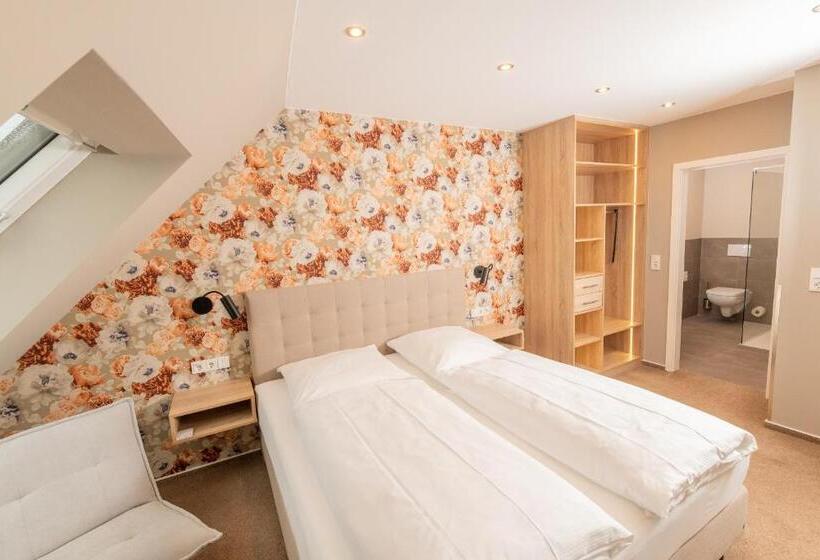 膳宿费 Warsberger Weinhof   Hotel & Weinwirtschaft