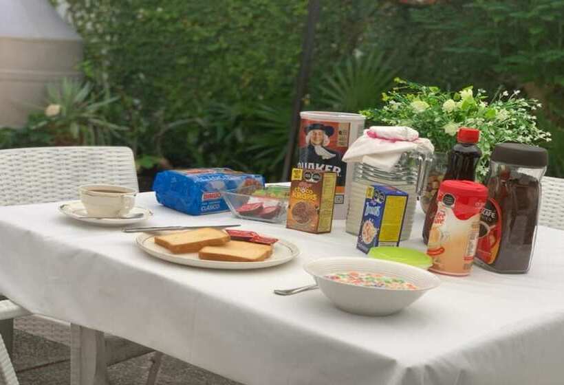 Casa Bugambilias Cancun   Hostel