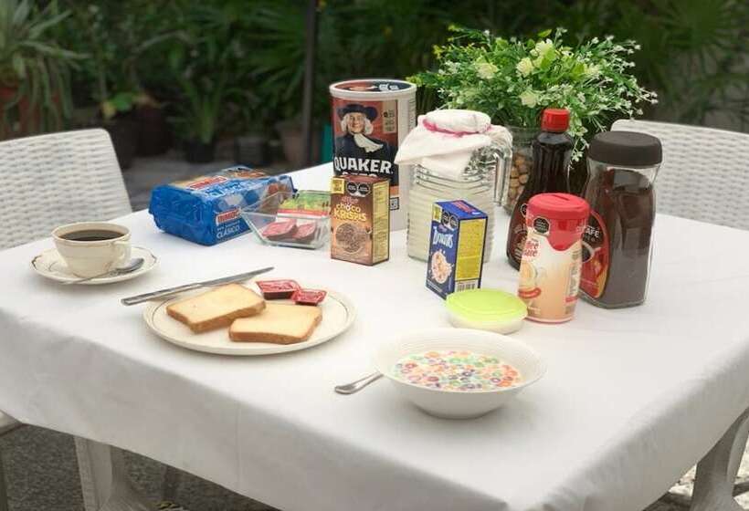 Casa Bugambilias Cancun   Hostel