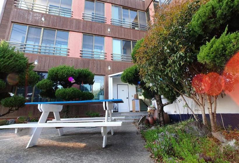 I M Okay Guesthouse  Hostel