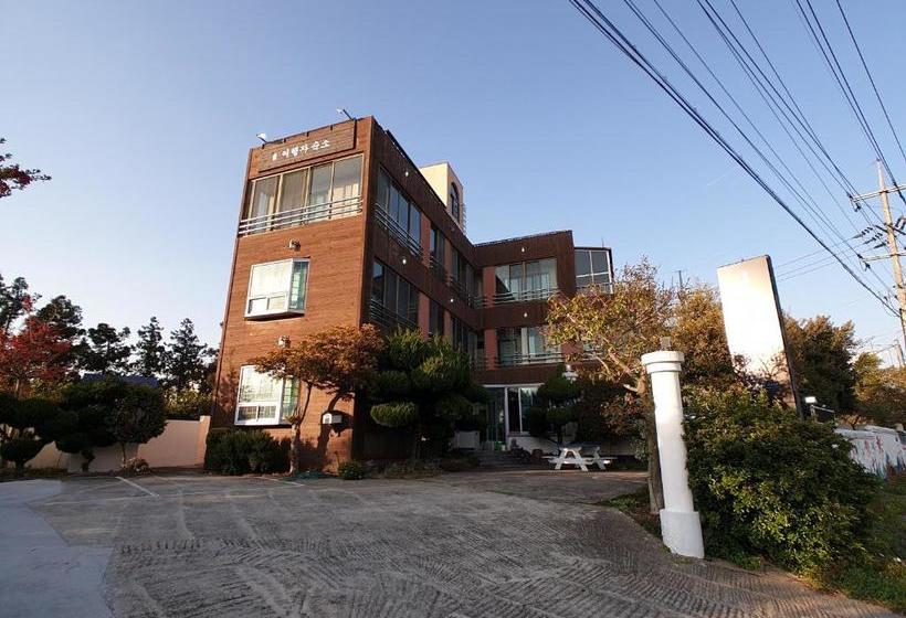 I M Okay Guesthouse  Hostel