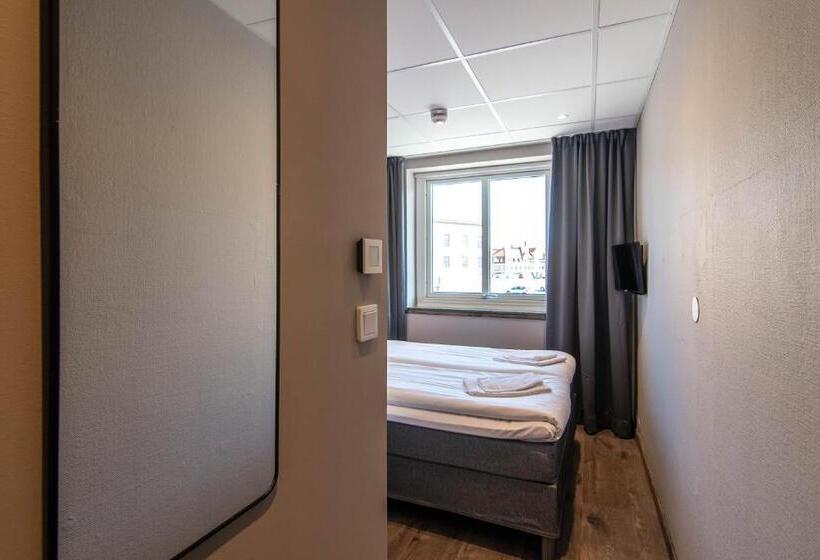 הוסטל Karlskrona H&h