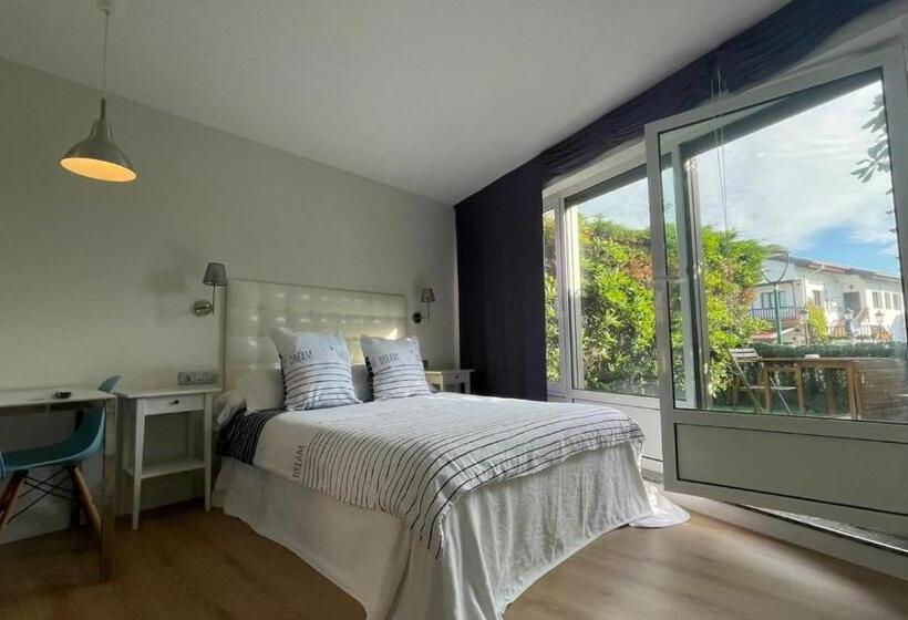 Apartamentos El Caserio