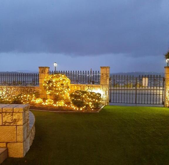 Apartamentos El Caserio