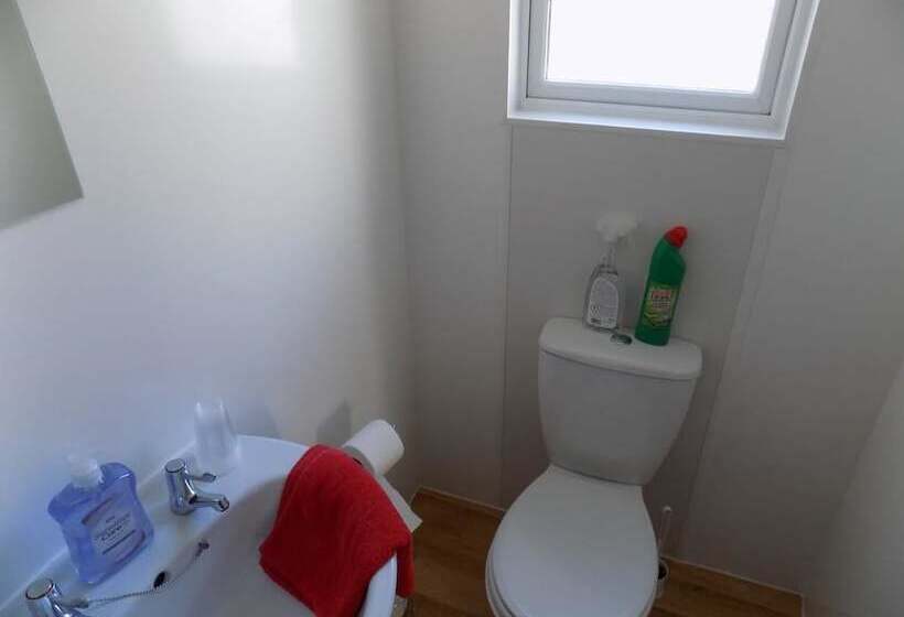 مبيت وإفطار City Stop