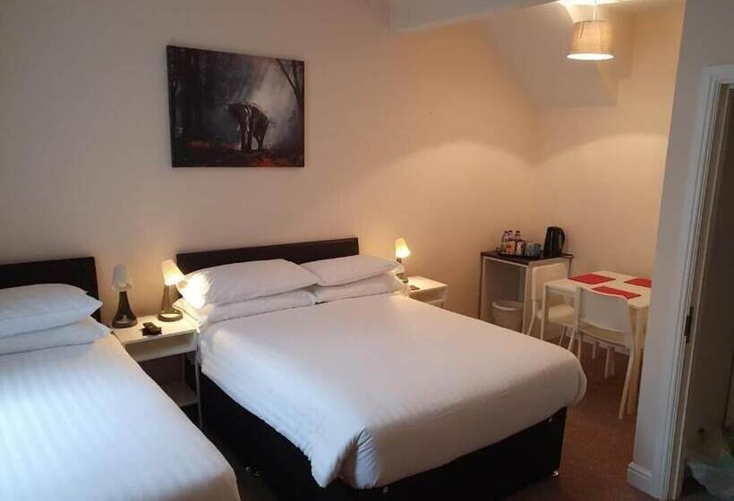 مبيت وإفطار City Stop