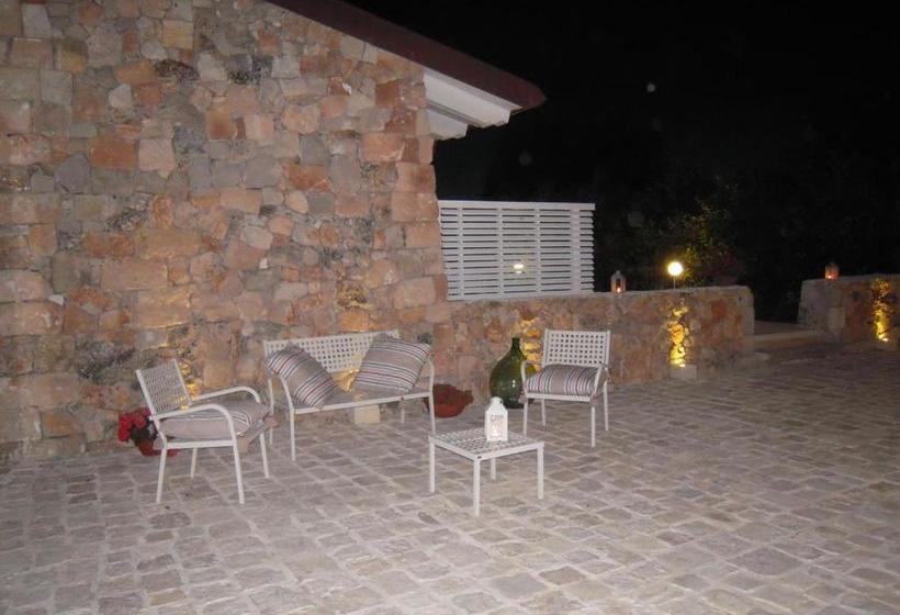 مبيت وإفطار Masseria La Tofala Benessere & Spa