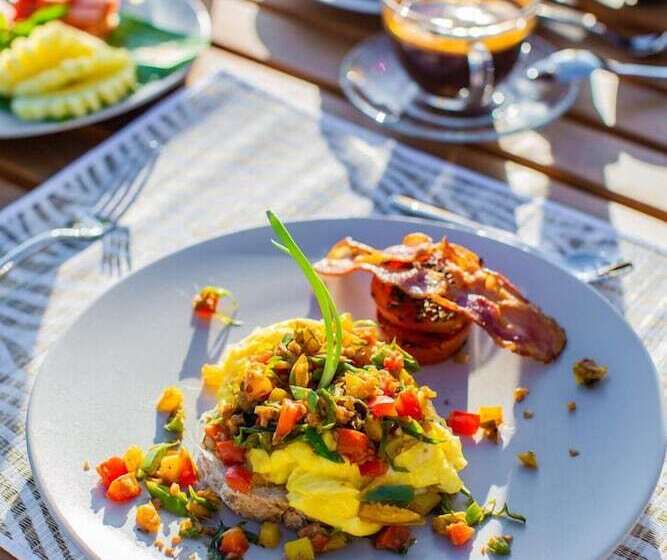 مبيت وإفطار Nalika Beach Resort & Restaurant   Adults Only