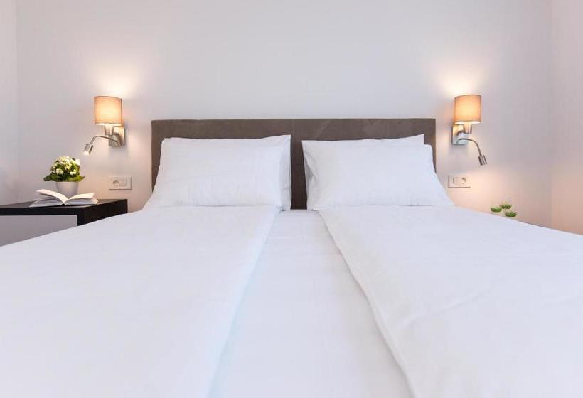 تختخواب و صبحانه Pansion Leggero