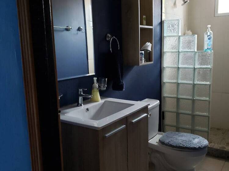 住宿加早餐  Pink Palace Panama