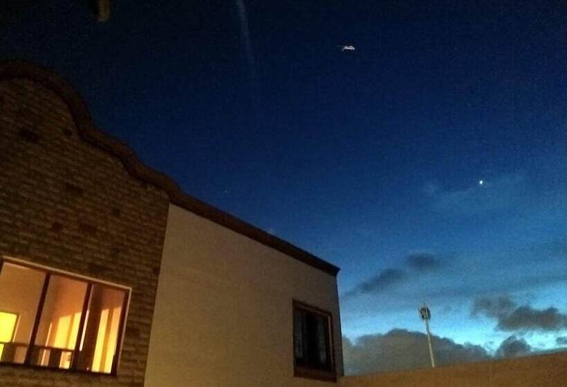 مبيت وإفطار Real De Ariza