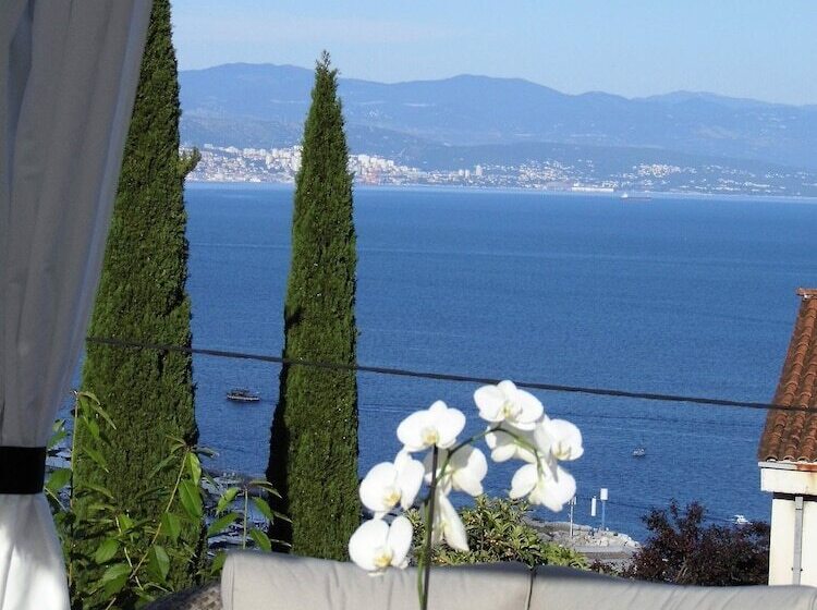 Bed And Breakfast Villa Avena