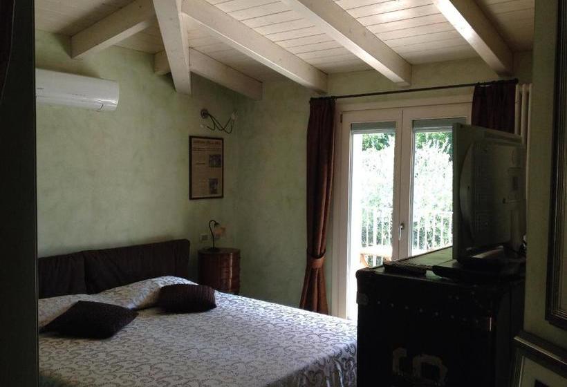 B&b Villa Gardasee With Pool