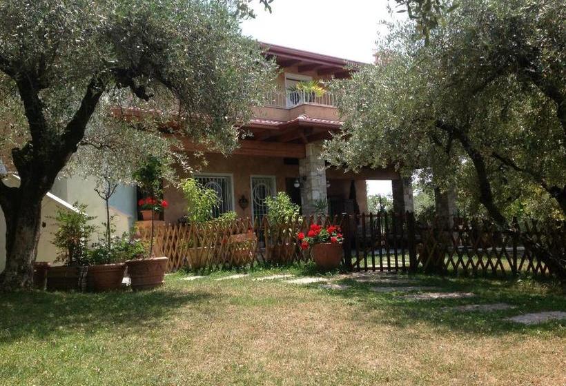 B&b Villa Gardasee With Pool