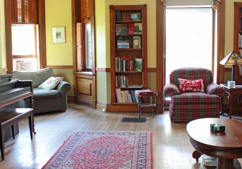 مبيت وإفطار William Henry Miller Inn