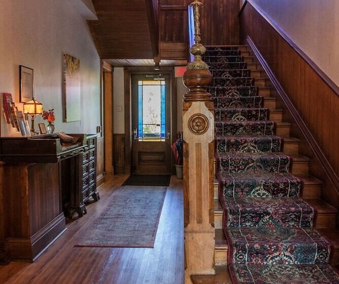 مبيت وإفطار William Henry Miller Inn