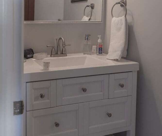 مبيت وإفطار William Henry Miller Inn