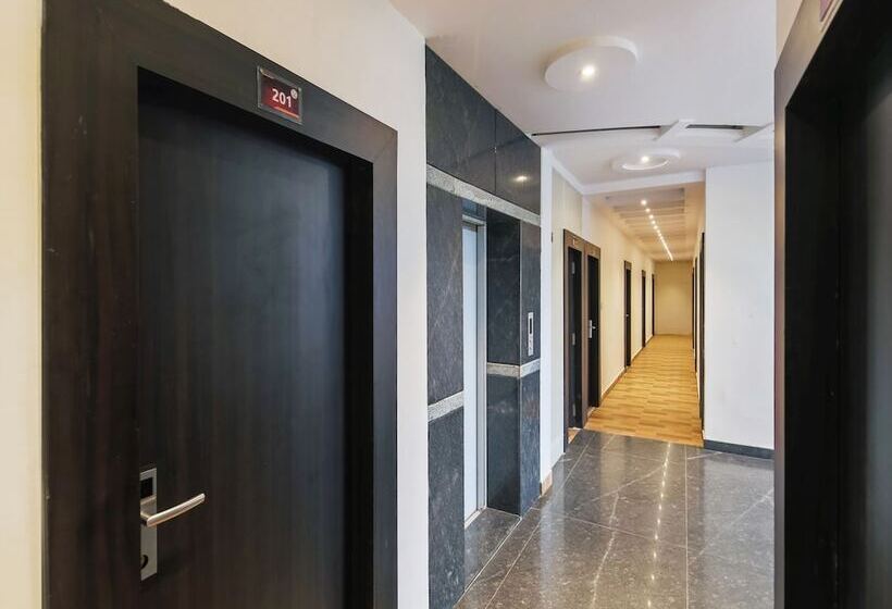 Capital O 35621 Hotel Durga International