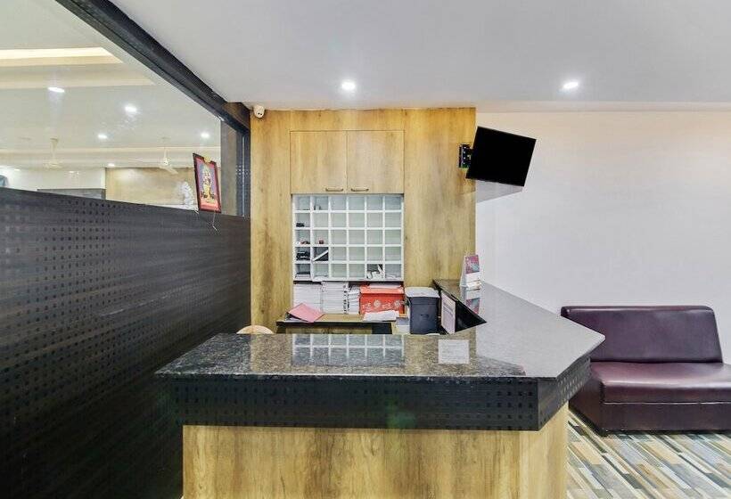 Capital O 35621 Hotel Durga International