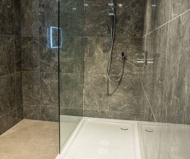 Crow Wood Hotel & Spa Resort