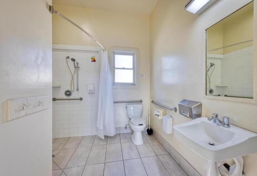 Hi San Francisco Fisherman's Wharf Hostel