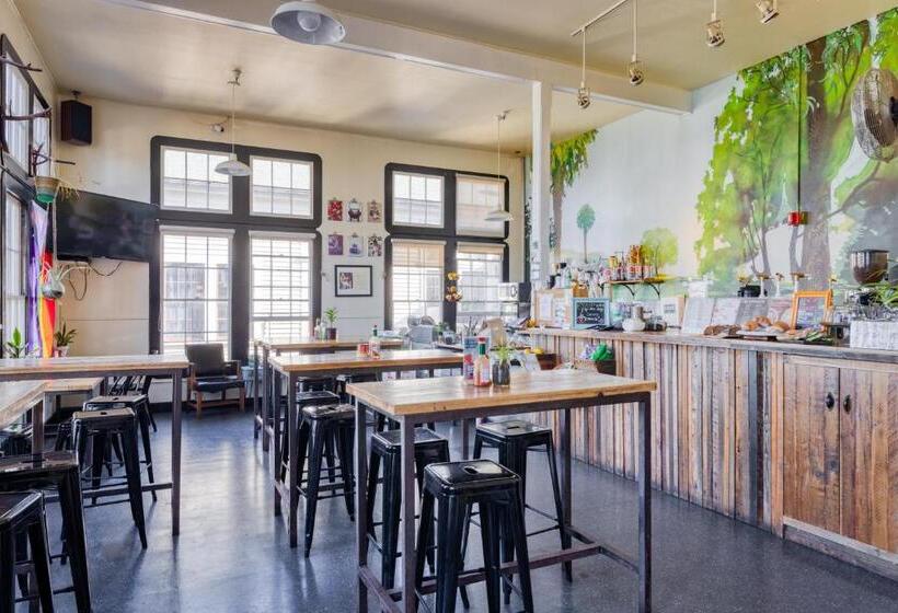 Hi San Francisco Fisherman's Wharf Hostel