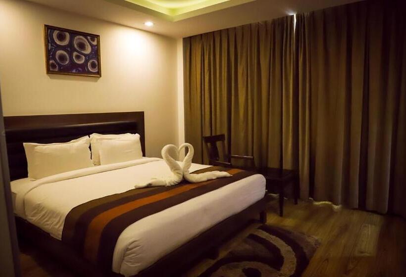 Abode By Aliste Hotels  2 Minutes Walking To Golden Temple, Amritsar