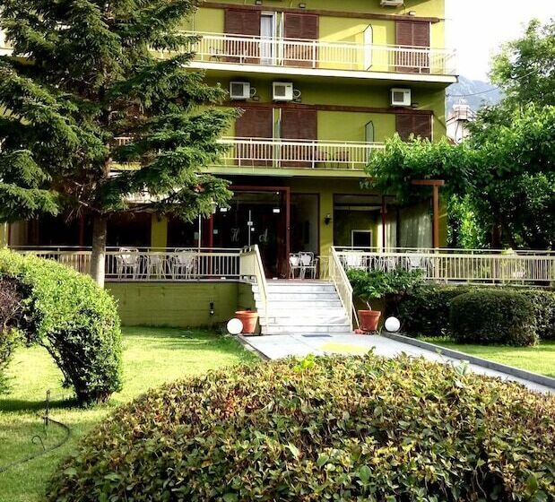 בית מלון כפרי Astron