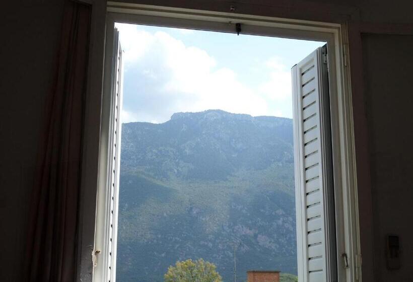 בית מלון כפרי Astron