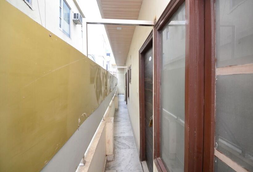 ホテル Best Sleep Inn By Oyo Rooms