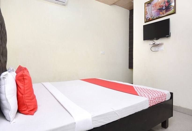 ホテル Best Sleep Inn By Oyo Rooms