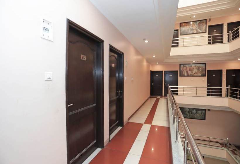 Отель Capital O 40539  Triputi