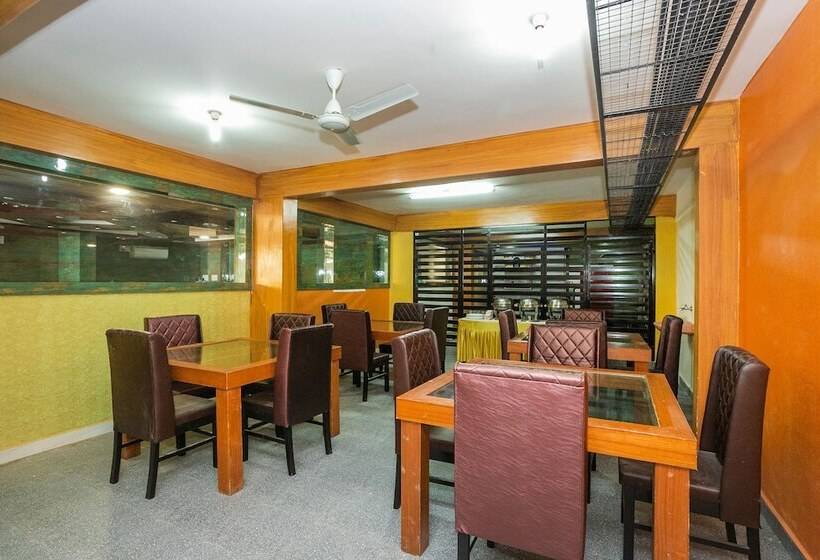 호텔 Super Capital O Boulevard Elite Madiwala Near Ragigudda Sri Prasanna Anjanayeswamy Temple