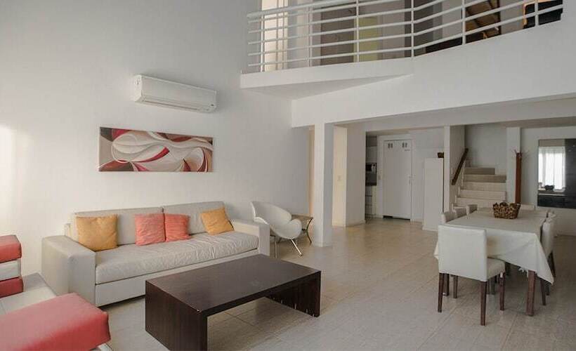 Отель Sea Point By D&g